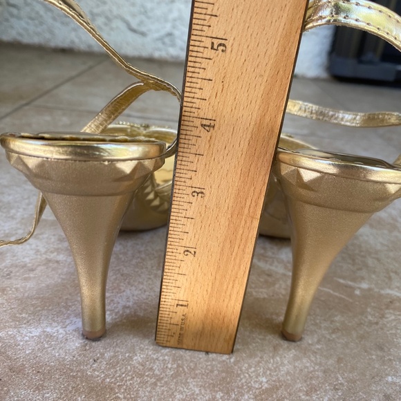 Delicacy Gold Strappy Rhinestone Embellished Bow Tie Open Toe Heels - Picture 11 of 13